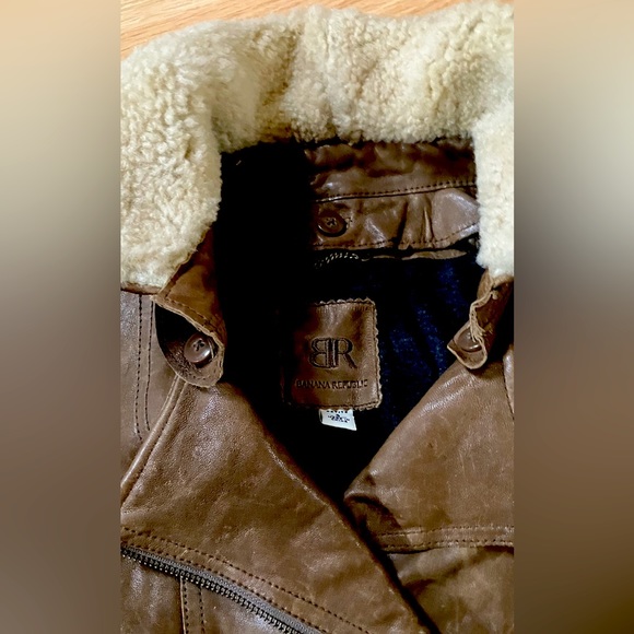 VINTAGE DISTRESSED BANANA REPUBLIC leather jacket - Picture 4 of 14